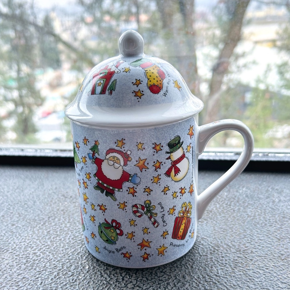 Kathryn Distefano Christmas Santa Holiday Cocoa Coffee Tea Mug w Raised Lid EUC
